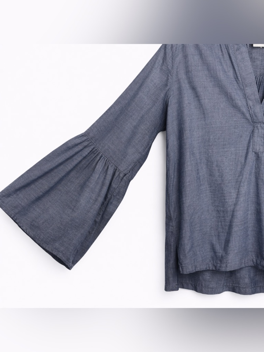LOFT Chambray Bell Sleeve Blouse Womens XS Blue Lyocell Lightweight Top - Picture 6 of 12